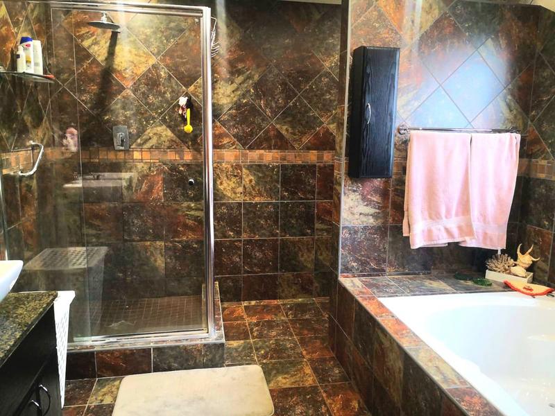 5 Bedroom Property for Sale in Stilfontein North West